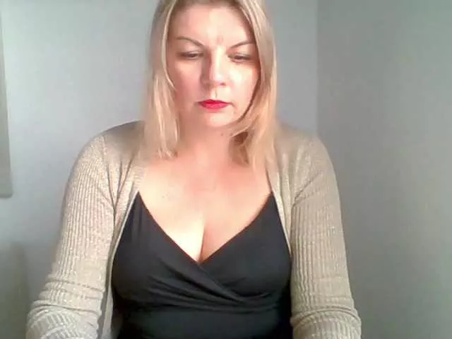 AdriannaLove from BongaCams is Freechat