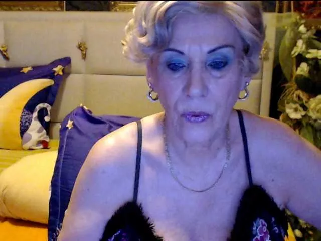 ANGELGRANNY from BongaCams is Freechat