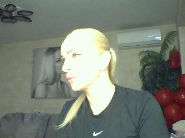 Marianna19777 from BongaCams is Freechat