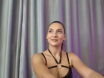 izy_bellee from Chaturbate is Freechat