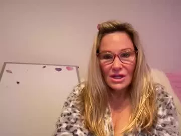 milf_goddess from Chaturbate is Freechat